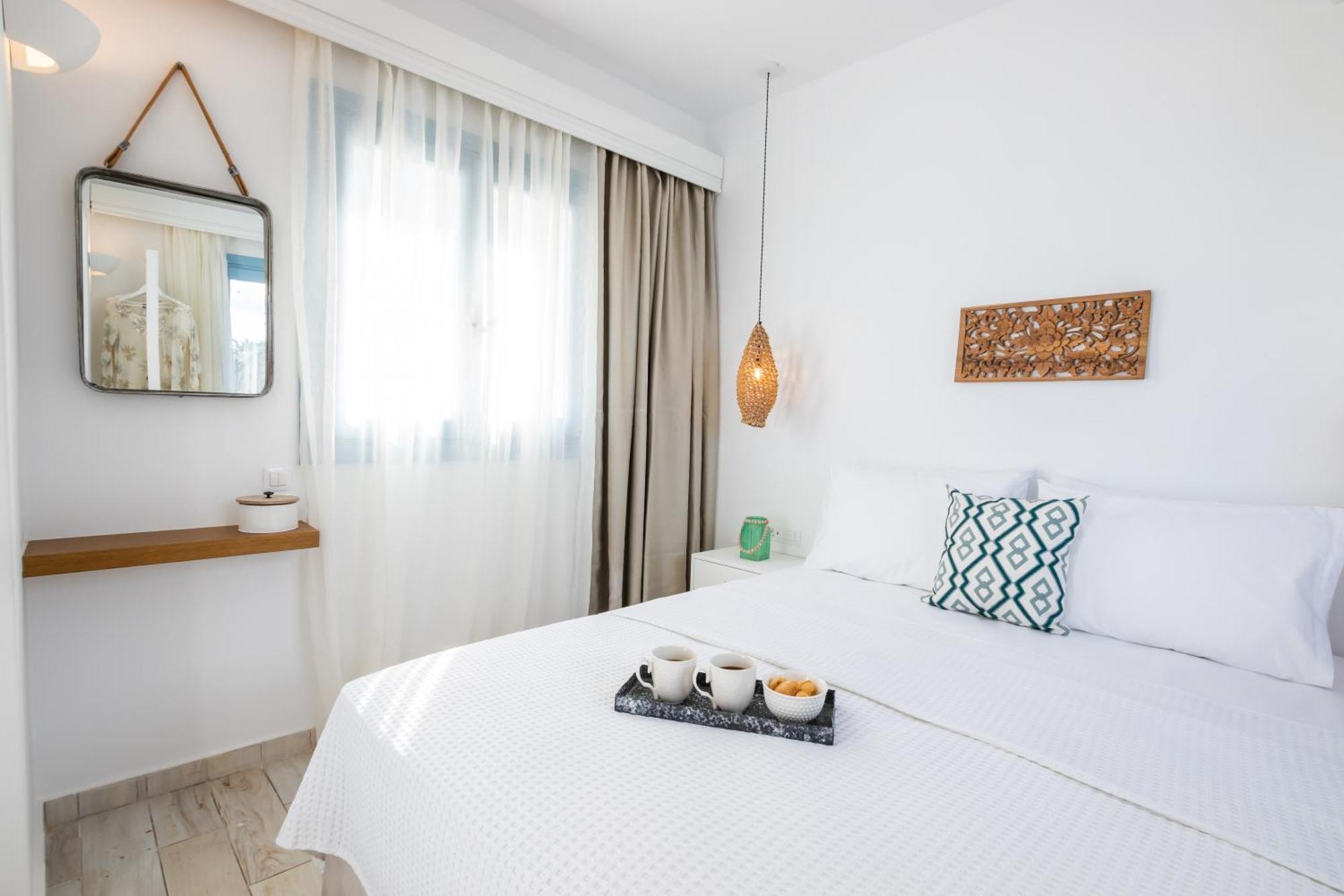 Yploui Suites Kerpe Dış mekan fotoğraf