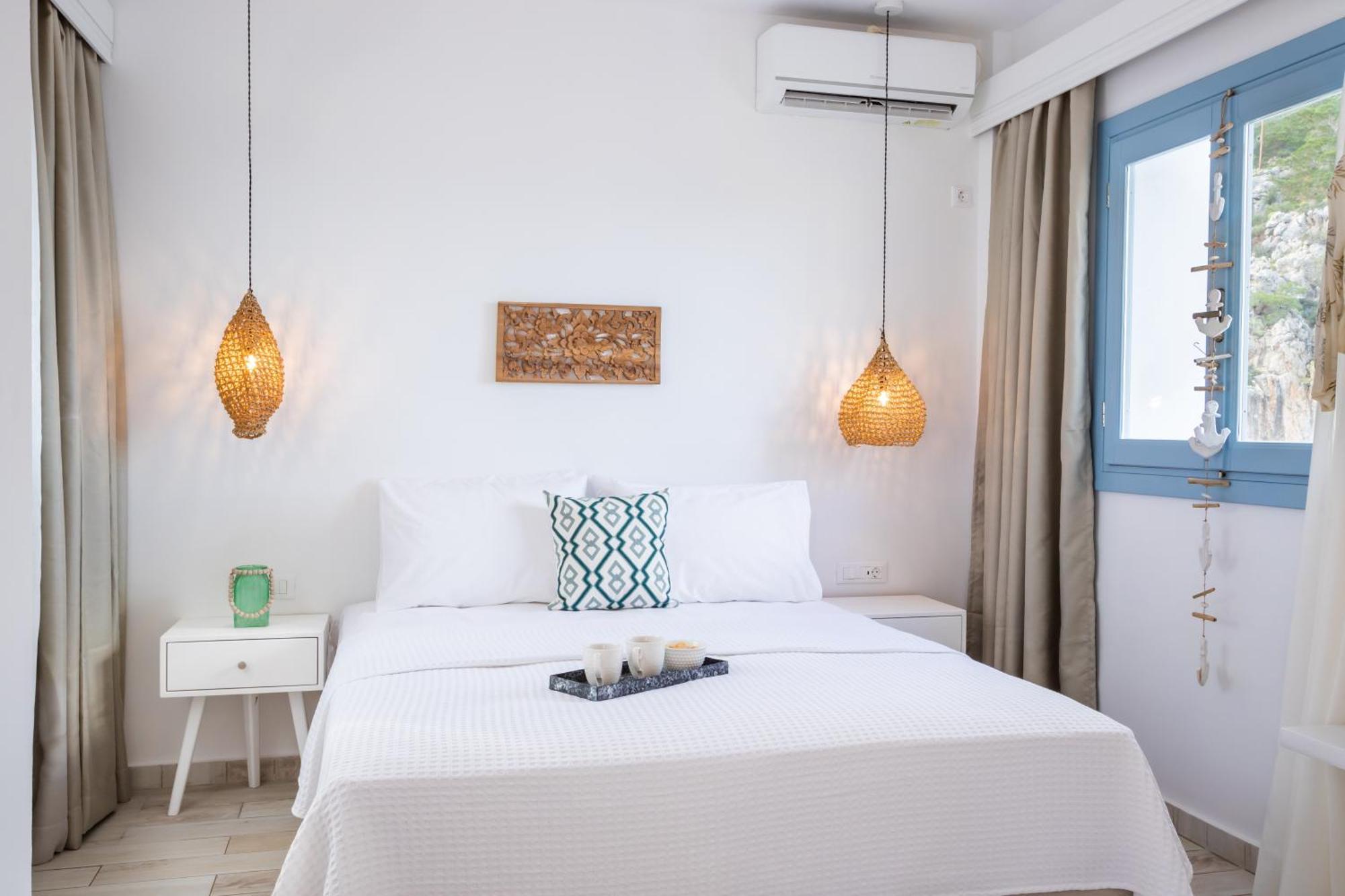 Yploui Suites Kerpe Dış mekan fotoğraf