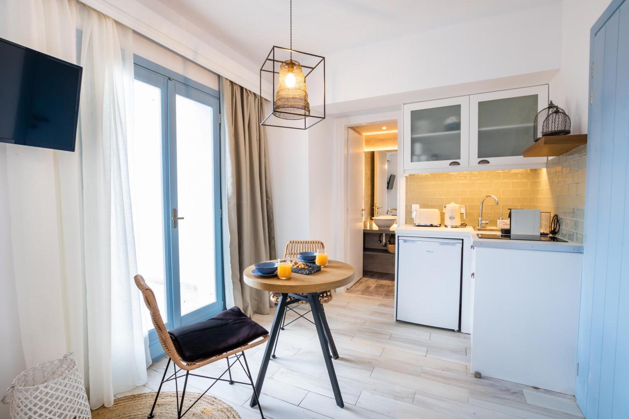 Yploui Suites Kerpe Dış mekan fotoğraf