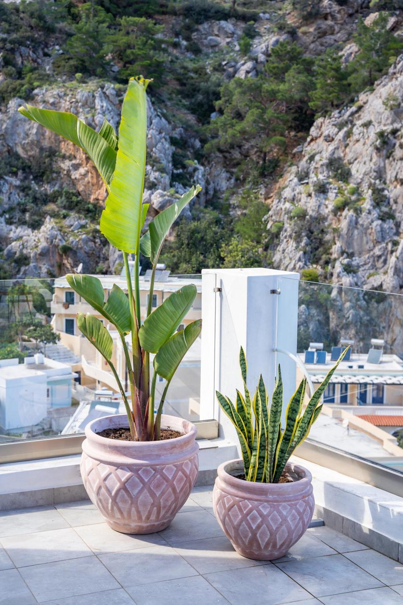 Yploui Suites Kerpe Dış mekan fotoğraf